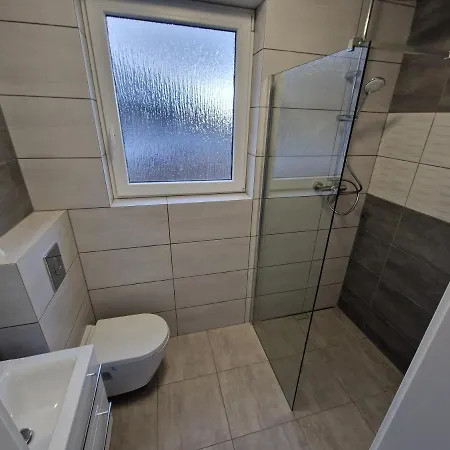 Pod Gora Szybowcowa Apartment *